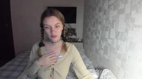 Snapshot of alistrisx chatting on October 5, 2025, 2:59 pm AlisTrisx online show from October 5, 2025, 2:59 pm