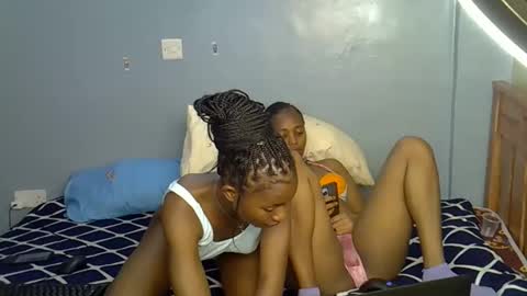 Snapshot of aliyah001 chatting on October 23, 2025, 11:20 am aliyah001 online show from October 23, 2025, 11:20 am