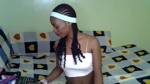 Snapshot of aliyah001 chatting on February 26, 2026, 5:17 am aliyah001 online show from February 26, 2026, 5:17 am