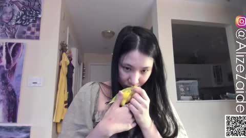 Snapshot of alizezaide chatting on November 19, 2025, 7:47 pm Alize Zaide online show from November 19, 2025, 7:47 pm