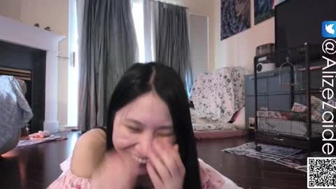 Snapshot of alizezaide chatting on December 1, 2025, 8:47 pm Alize Zaide online show from December 1, 2025, 8:47 pm