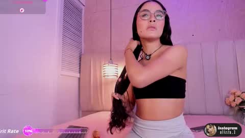 Snapshot of alizza_ chatting on February 22, 2026, 11:42 am alizza_ online show from February 22, 2026, 11:42 am