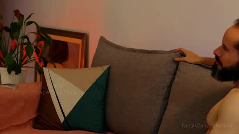 Snapshot of all7sin chatting on February 12, 2025, 7:24 pm Alice John online show from February 12, 2025, 7:24 pm