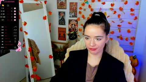 Snapshot of allana_dream chatting on October 25, 2025, 6:43 am Allana online show from October 25, 2025, 6:43 am