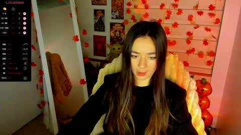 Snapshot of allana_dream chatting on November 6, 2025, 7:53 am Allana online show from November 6, 2025, 7:53 am