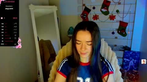 Snapshot of allana_dream chatting on December 19, 2025, 1:40 pm Allana online show from December 19, 2025, 1:40 pm