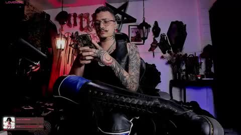 Snapshot of allanhurtss chatting on January 15, 2026, 6:44 pm online show from January 15, 2026, 6:44 pm