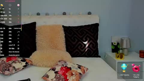 Snapshot of allaya_love chatting on June 11, 2026, 12:36 pm Allaya online show from June 11, 2026, 12:36 pm