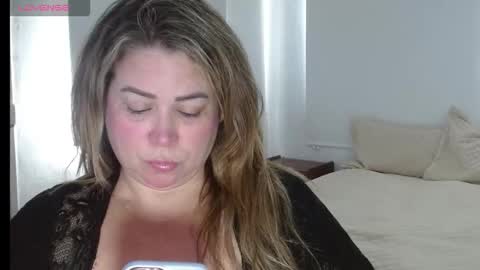 Snapshot of allegra_ferragamo chatting on October 7, 2025, 8:06 pm Ale online show from October 7, 2025, 8:06 pm