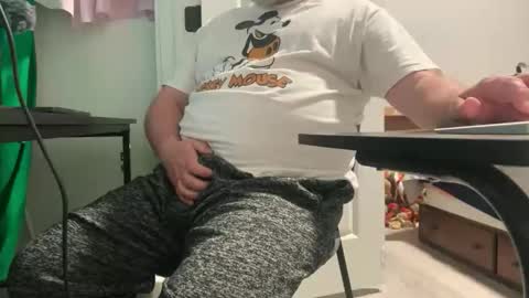 Snapshot of allergictochat chatting on November 19, 2025, 10:32 pm Allergictolove online show from November 19, 2025, 10:32 pm