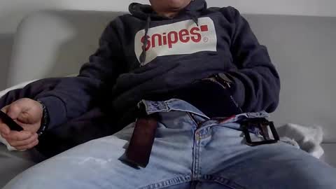 alles594462 online show from January 5, 2025, 1:36 pm