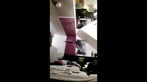 Snapshot of allesgeilbeiuns chatting on October 31, 2025, 8:54 pm gay online show from October 31, 2025, 8:54 pm