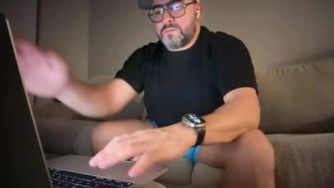 Allessandro online show from November 8, 2025, 1:28 am