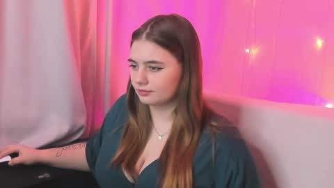 alli_aster online show from January 31, 2025, 1:56 pm