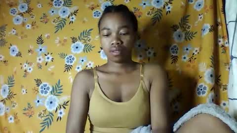 Snapshot of alliciax632770 chatting on December 2, 2025, 10:16 pm alliciax632770 online show from December 2, 2025, 10:16 pm