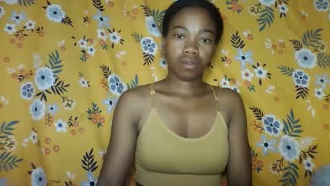 Snapshot of alliciax632770 chatting on December 15, 2025, 1:10 am alliciax632770 online show from December 15, 2025, 1:10 am