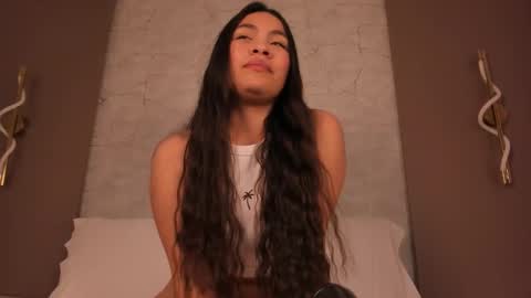 Snapshot of allie_bruce chatting on December 16, 2025, 2:27 am A L L I E online show from December 16, 2025, 2:27 am