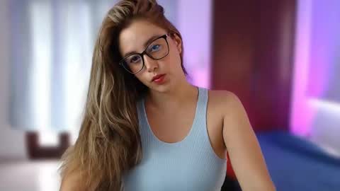 Snapshot of allieemod chatting on February 10, 2025, 8:00 pm allieemod online show from February 10, 2025, 8:00 pm