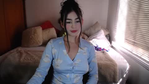 Allie  online show from December 3, 2024, 4:06 pm