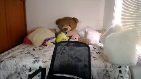 Allie  online show from December 13, 2024, 7:10 pm