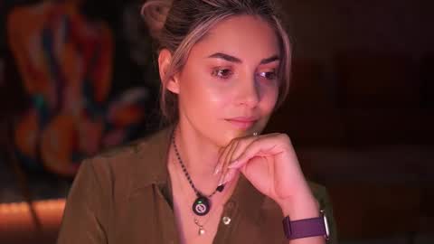 Allie online show from November 13, 2025, 6:34 am