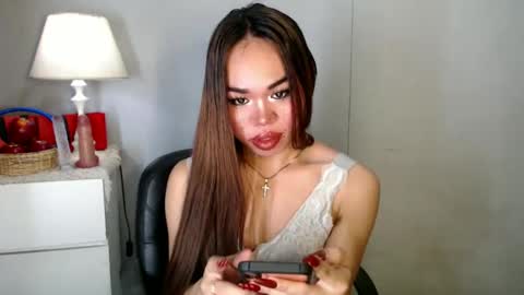 Snapshot of allirah20x chatting on December 10, 2024, 12:17 am Allirah online show from December 10, 2024, 12:17 am