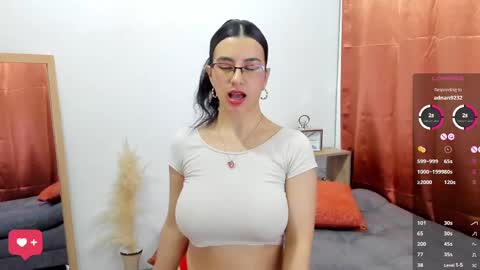 Snapshot of allison0724 chatting on February 12, 2025, 7:02 pm online show from February 12, 2025, 7:02 pm