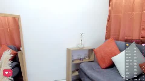 Snapshot of allison0724 chatting on February 26, 2025, 2:04 am online show from February 26, 2025, 2:04 am