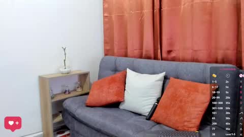 Snapshot of allison0724 chatting on March 6, 2025, 3:24 am online show from March 6, 2025, 3:24 am