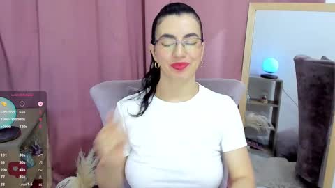 Snapshot of allison0724 chatting on September 11, 2025, 5:57 pm online show from September 11, 2025, 5:57 pm