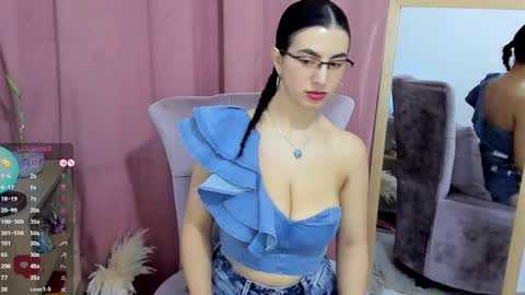 Snapshot of allison0724 chatting on September 15, 2025, 7:58 pm online show from September 15, 2025, 7:58 pm