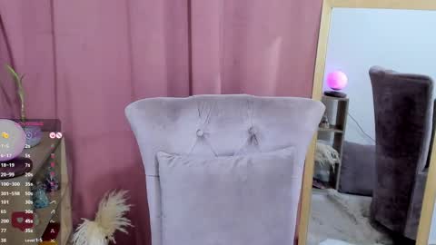 Snapshot of allison0724 chatting on September 17, 2025, 11:06 pm online show from September 17, 2025, 11:06 pm