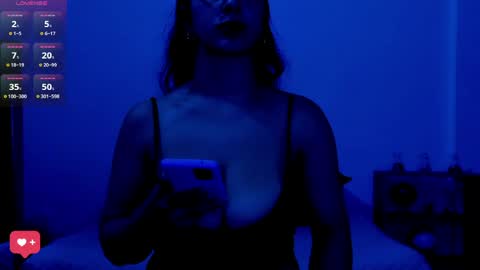 Snapshot of allison0724 chatting on May 31, 2026, 3:04 am online show from May 31, 2026, 3:04 am