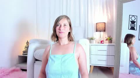 Snapshot of allison_01stone chatting on February 1, 2025, 9:51 pm Allison online show from February 1, 2025, 9:51 pm