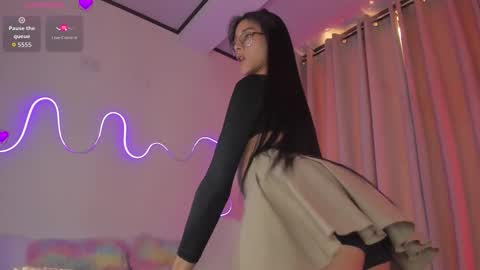 Snapshot of allison_alahia chatting on December 4, 2025, 3:10 pm Allison online show from December 4, 2025, 3:10 pm