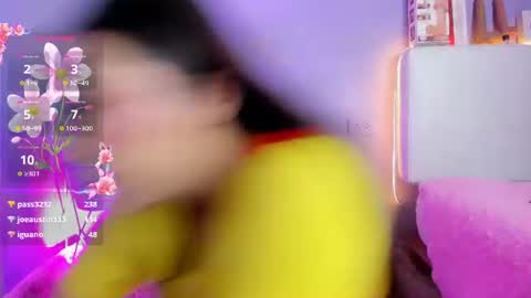 Snapshot of allison_peach chatting on June 17, 2026, 7:59 pm Alisson online show from June 17, 2026, 7:59 pm