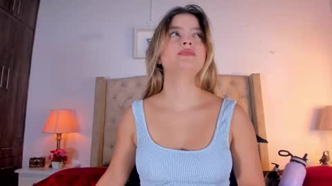 Snapshot of allisson_m chatting on December 18, 2025, 12:11 pm allisson online show from December 18, 2025, 12:11 pm