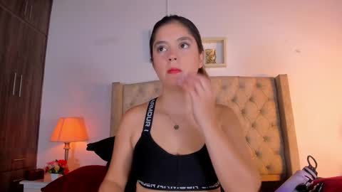 Snapshot of allisson_m chatting on January 19, 2026, 12:09 pm allisson online show from January 19, 2026, 12:09 pm