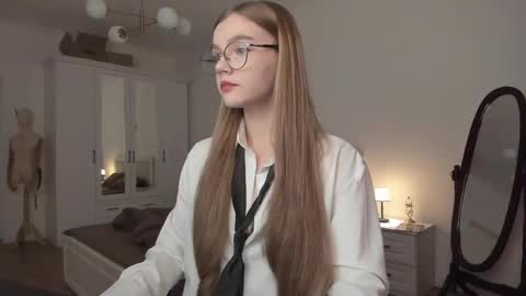 Snapshot of allotropp chatting on March 7, 2025, 6:11 pm ALOTROPP NOT BABY online show from March 7, 2025, 6:11 pm