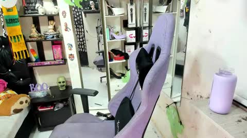 allsson_miller online show from October 30, 2025, 3:19 am