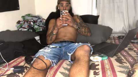 Snapshot of allthewayup10 chatting on February 5, 2025, 1:22 pm allthewayup10 online show from February 5, 2025, 1:22 pm