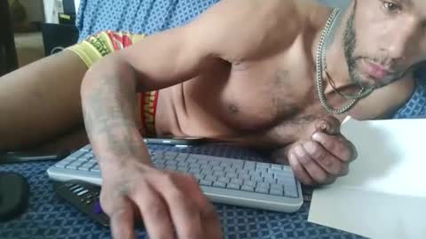 Snapshot of allthewayup10 chatting on March 1, 2026, 8:33 pm allthewayup10 online show from March 1, 2026, 8:33 pm