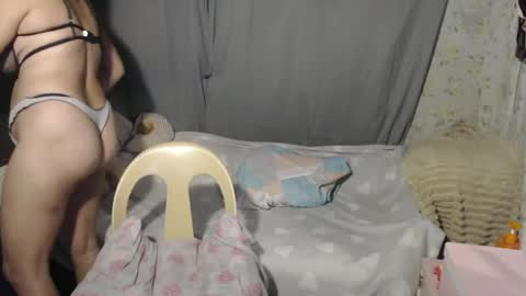 Snapshot of alluring_bobbies chatting on March 4, 2025, 7:43 pm dhiharu online show from March 4, 2025, 7:43 pm