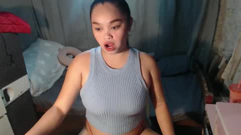 Snapshot of alluring_bobbies chatting on November 1, 2025, 4:09 pm dhiharu online show from November 1, 2025, 4:09 pm