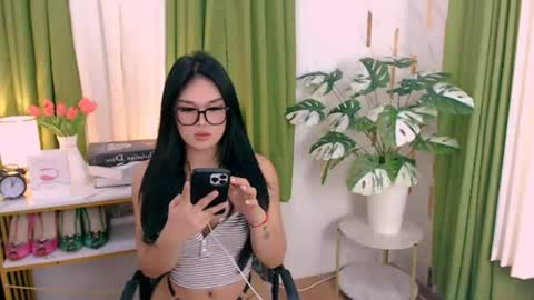 Snapshot of alluring_brianna08 chatting on July 3, 2026, 3:35 am Brianna online show from July 3, 2026, 3:35 am
