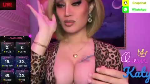 Snapshot of alluring_gemini chatting on June 15, 2026, 3:31 am Queen Majesty Katy online show from June 15, 2026, 3:31 am