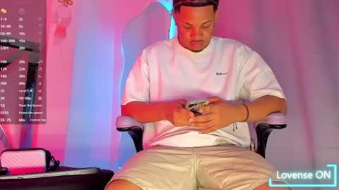 Snapshot of ally_royal chatting on June 16, 2026, 1:14 pm ally_royal online show from June 16, 2026, 1:14 pm
