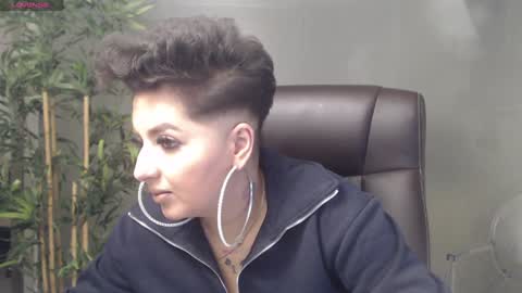 Snapshot of allyiah chatting on December 29, 2024, 12:30 am online show from December 29, 2024, 12:30 am