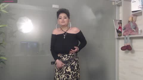 Snapshot of allyiah chatting on January 2, 2025, 1:49 am online show from January 2, 2025, 1:49 am