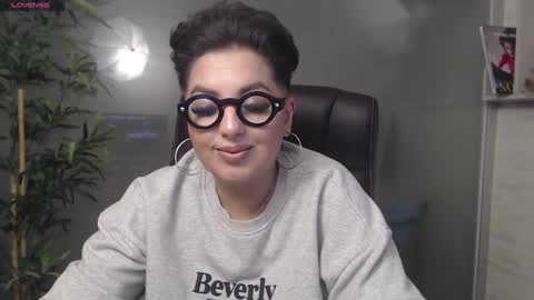 Snapshot of allyiah chatting on January 15, 2025, 9:20 pm online show from January 15, 2025, 9:20 pm